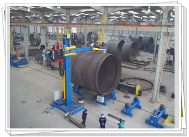 Circumferential Seam Welding Manipulator With Manned Platform
